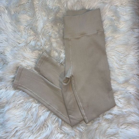 Aerie Offline Textured Ribbed 7/8 Cream Leggings | SZ S - Picture 14 of 14